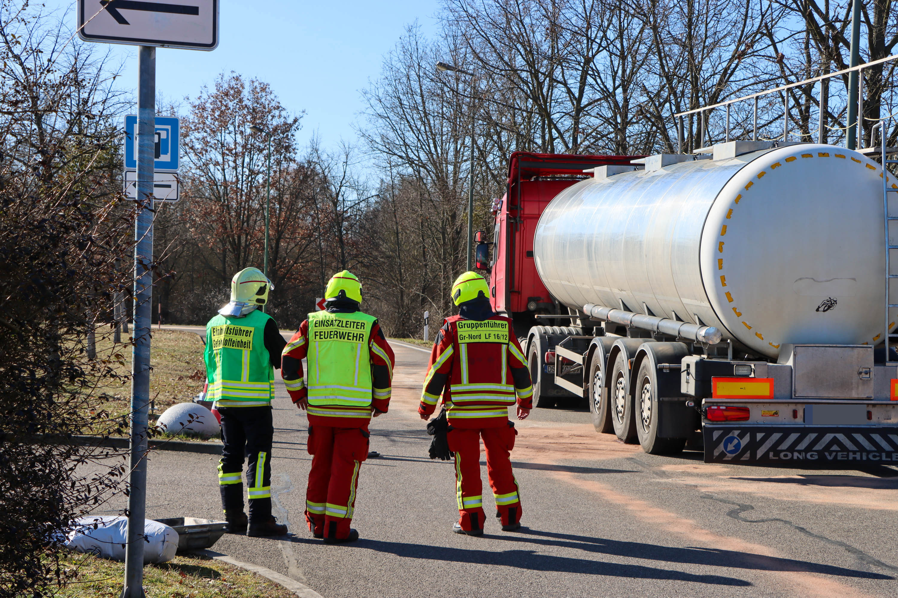 2026-03-05_Gefahrgut-BAB13 (11 von 18).jpg