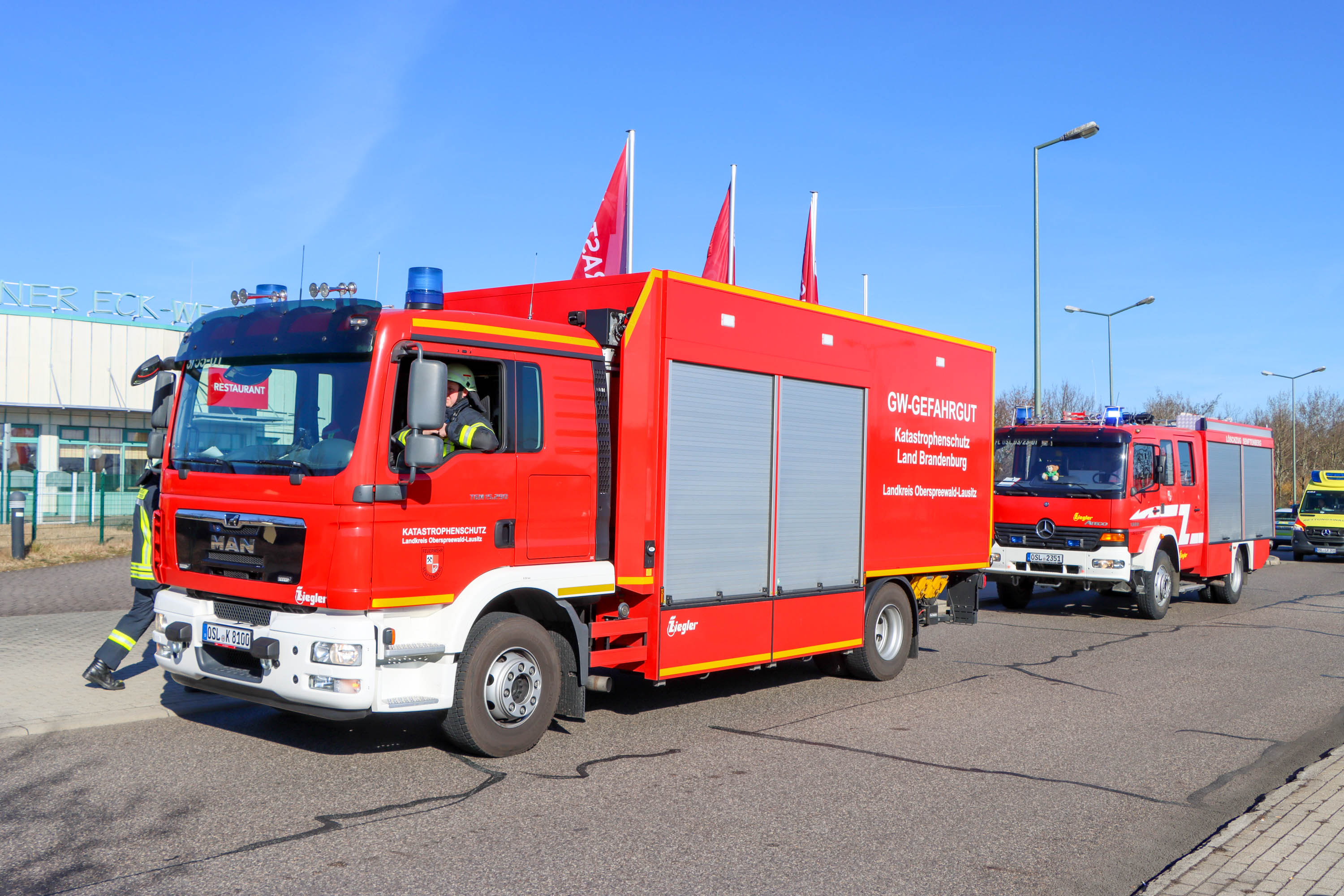 2026-03-05_Gefahrgut-BAB13 (16 von 18).jpg