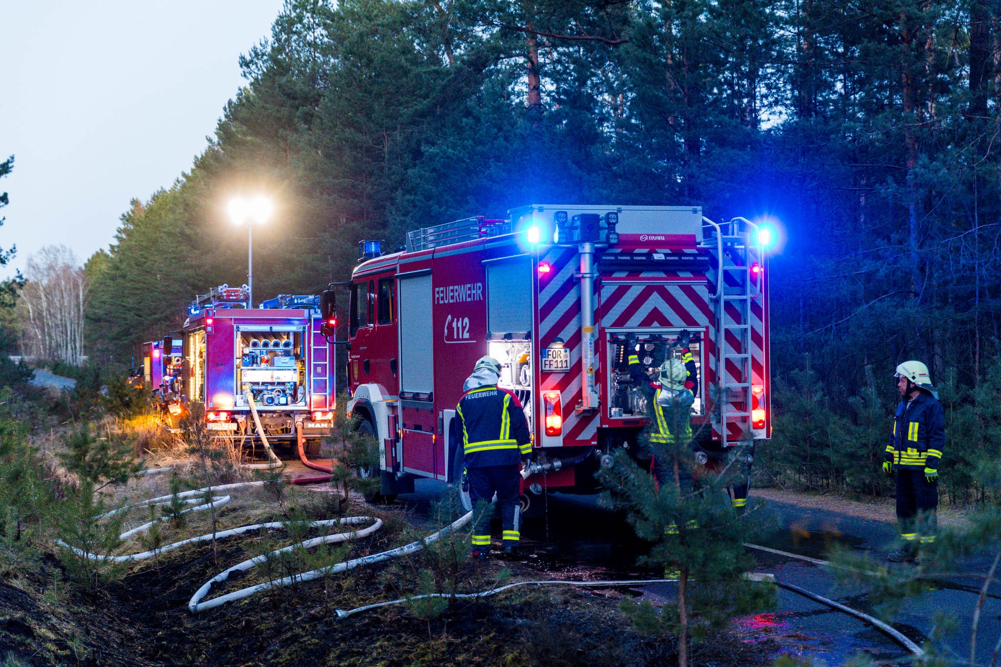 26-04-12 00-21-22 5914.jpg