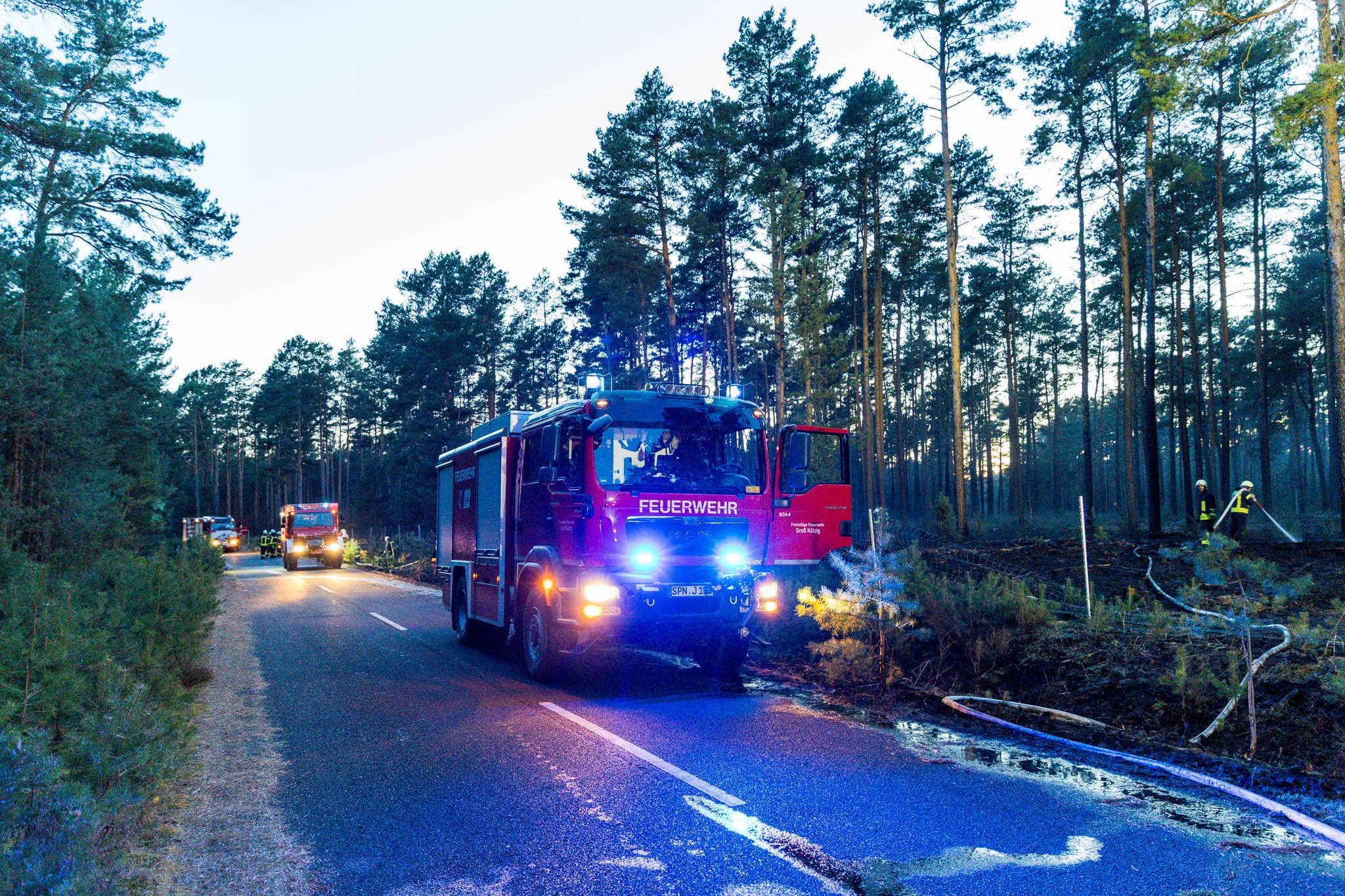 26-04-12 00-21-23 5915.jpg