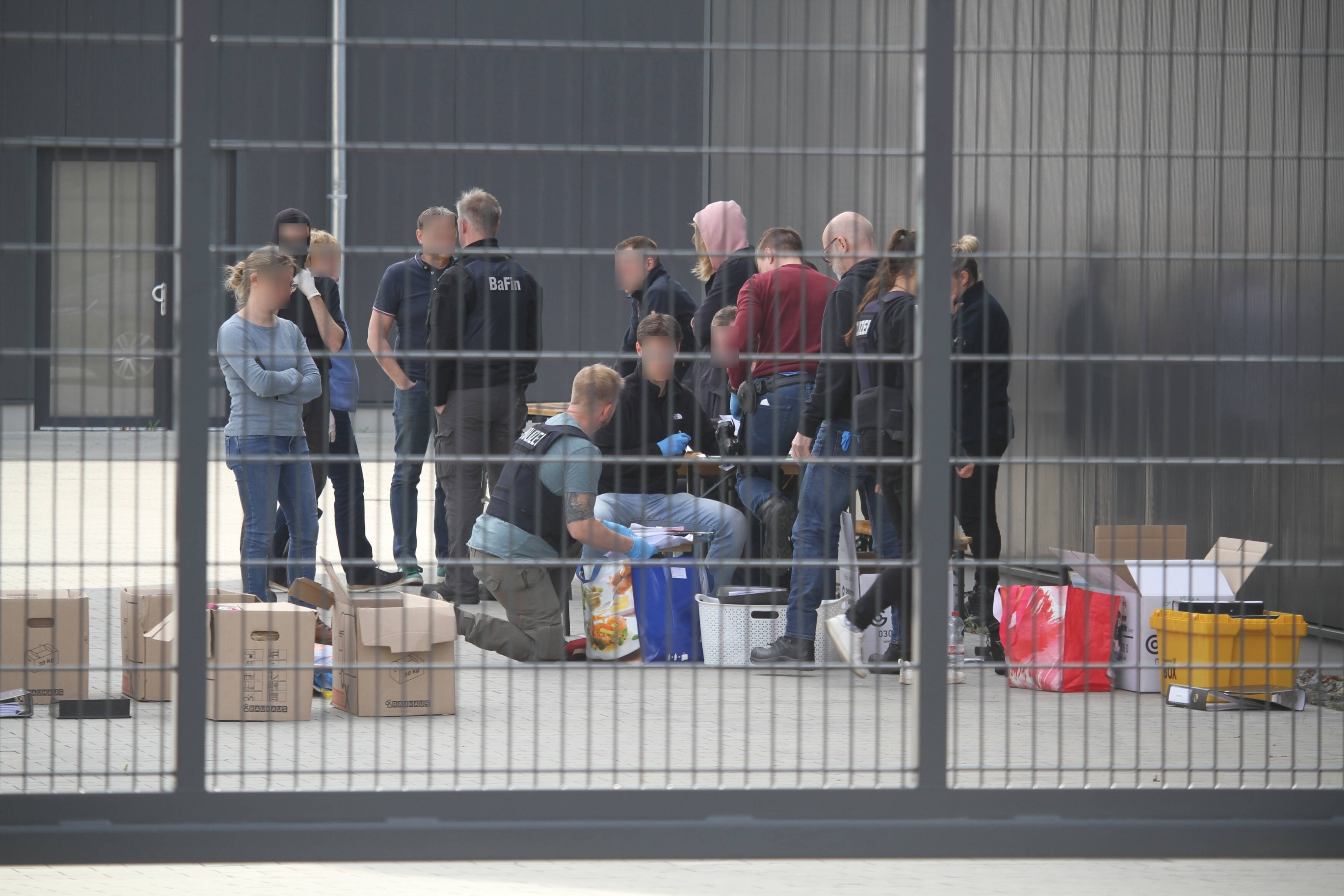 26-04-16 21-29-13 6259.jpg