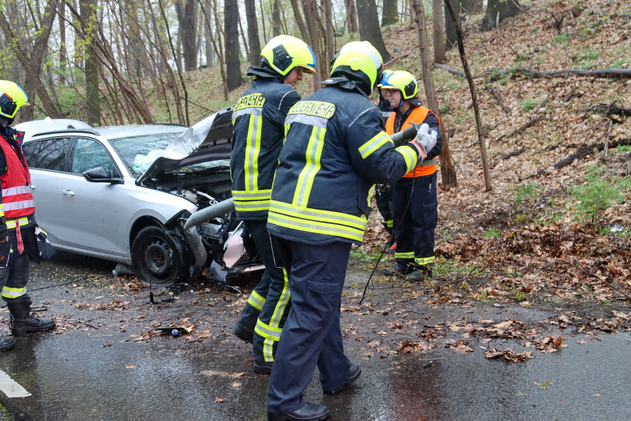 26-04-19 16-33-11 6494.jpg