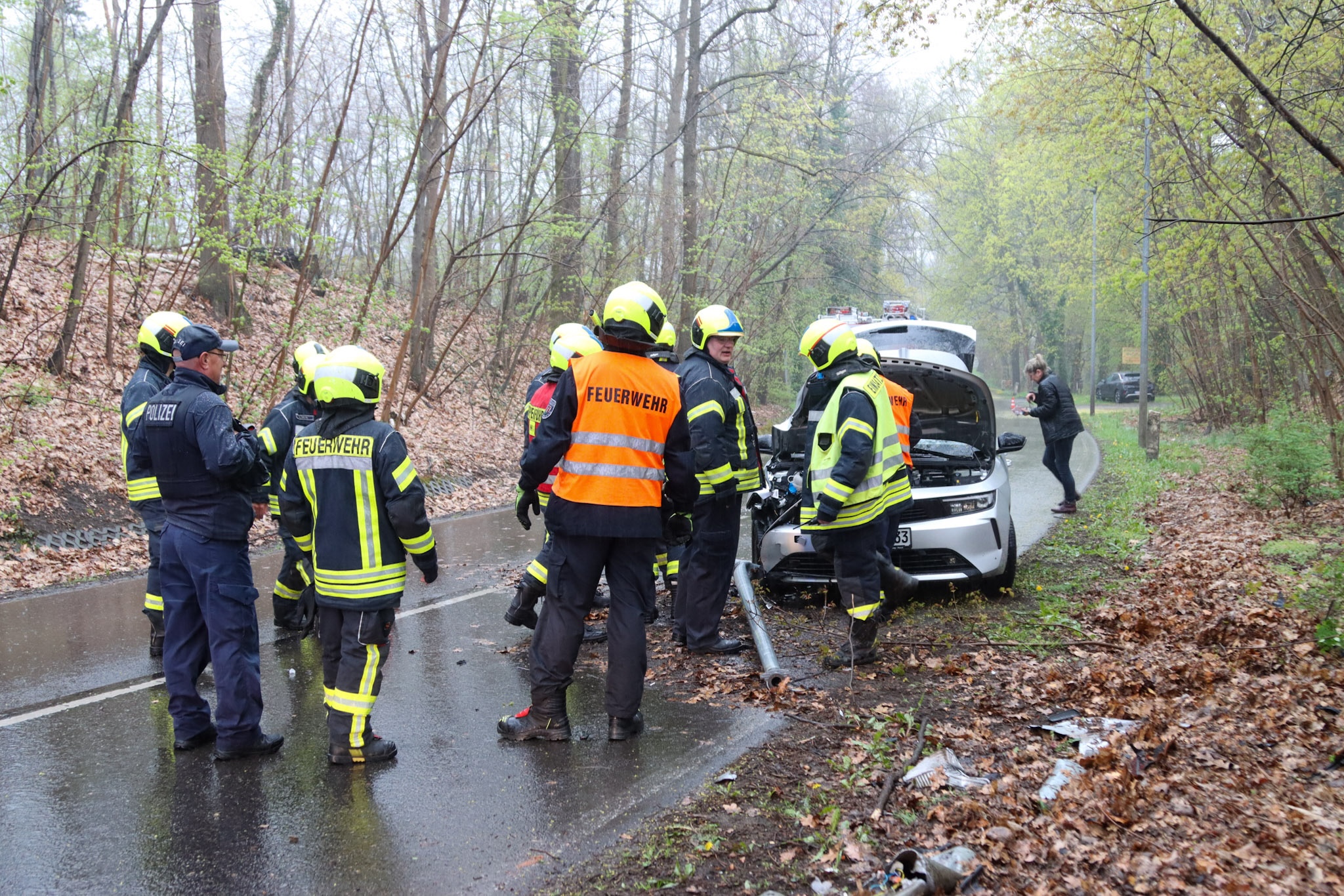 26-04-19 16-33-17 6499.jpg