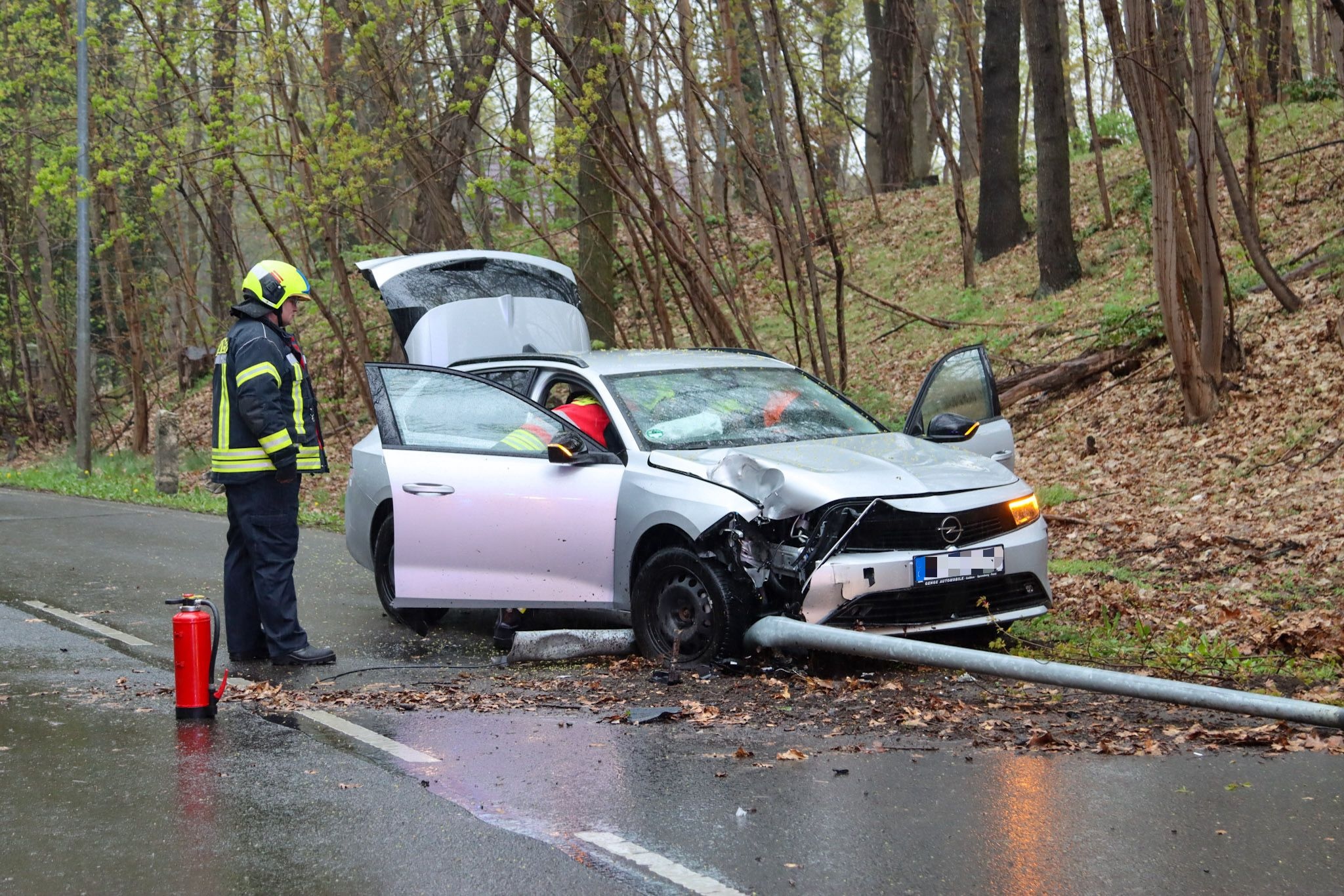 26-04-19 16-35-49 6504.jpg