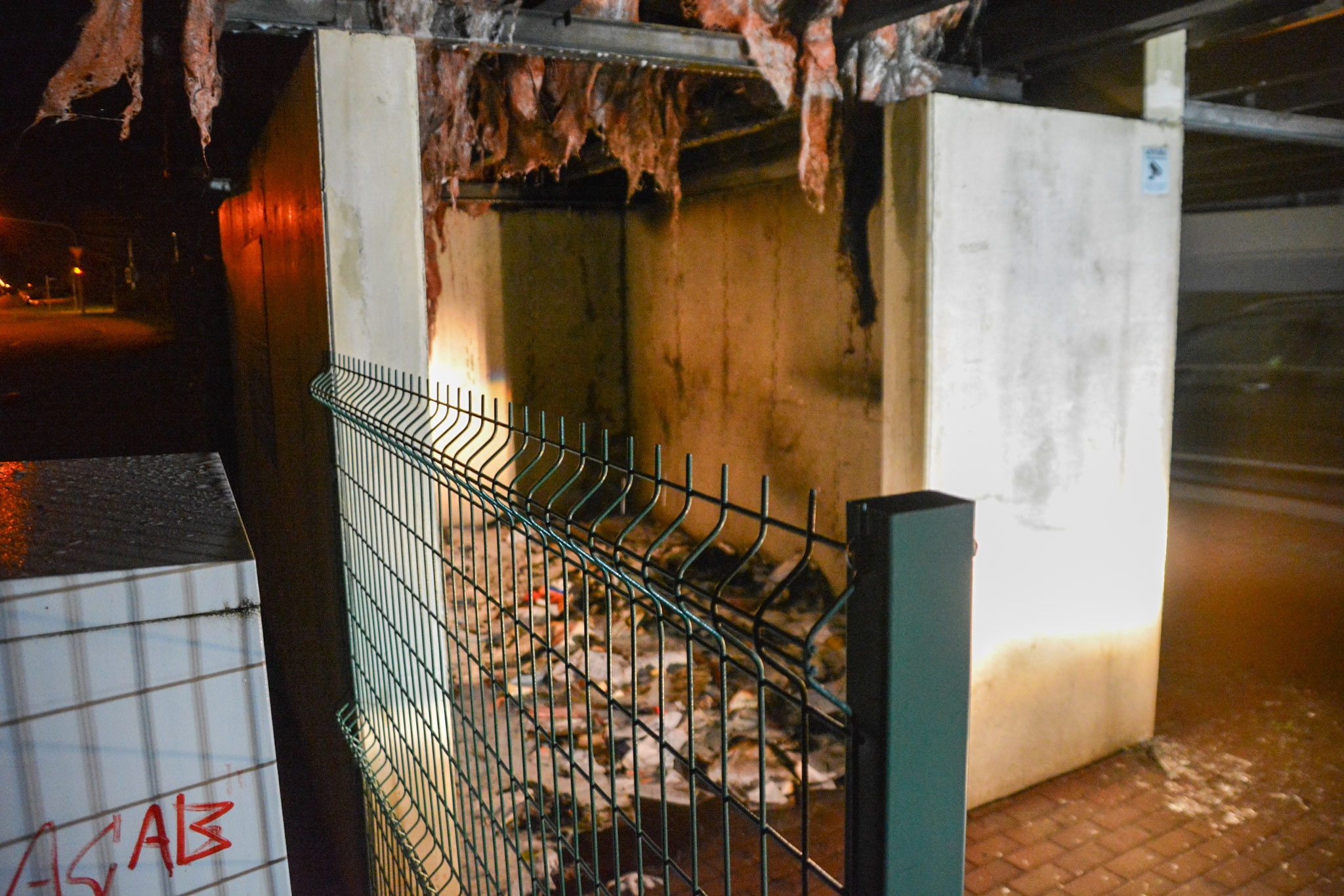 26-04-14 14-39-15 6047.jpg